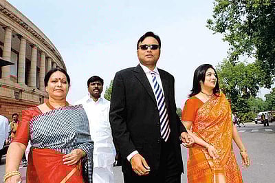 வெளிநாடுகளில் சொத்து வாங்கிய வழக்கு: ப.சிதம்பரம் குடும்பத்தினர் ஆக.20-ம் தேதி நேரில் ஆஜராக உத்தரவு 