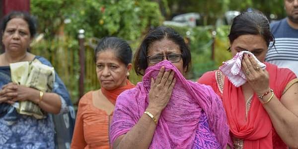 புராரி மரணம்: கடைசியாக உணவு கொண்டு வந்தவரிடம் காவல்துறை விசாரணை