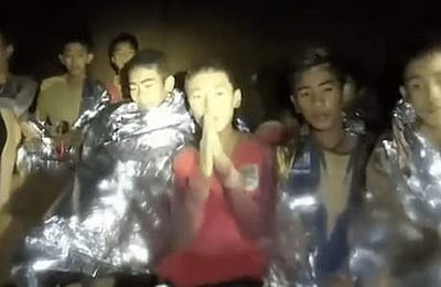 தாய்லாந்து குகையில் இருந்து முதலில் 6 சிறுவர்கள் பத்திரமாக மீட்பு