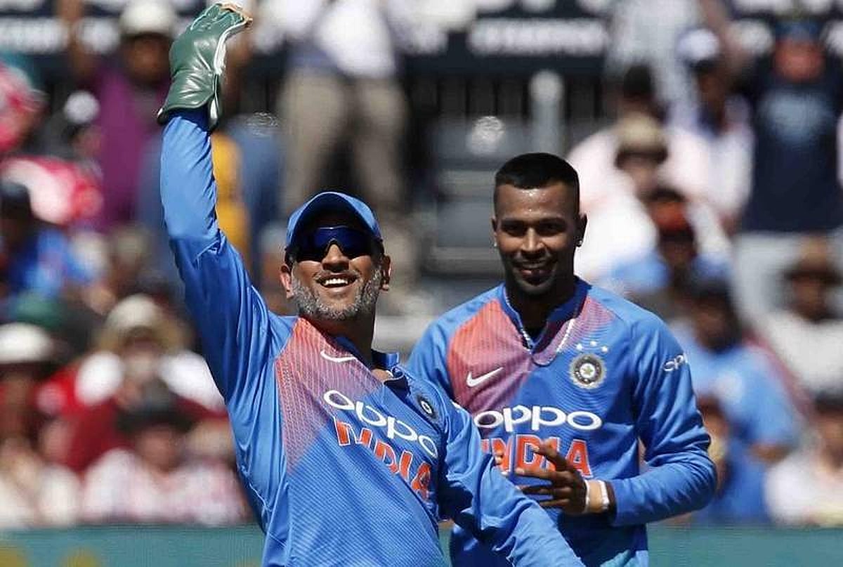 டி20: ஒரே நாளில் பல சாதனைகள் புரிந்த ‘விக்கெட் கீப்பர்’ தோனி!