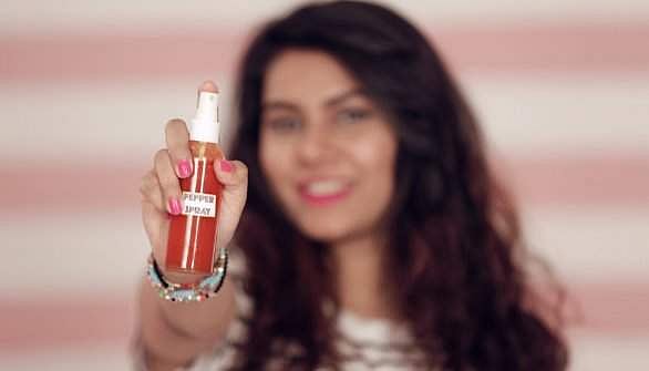 தனிமையில் இருக்கும் பெண்களின் ஆபத்பாந்தவன் ‘பெப்பர் ஸ்ப்ரே’ அதை பக்காவாக வீட்டில் தயாரிப்பது எப்படி?!