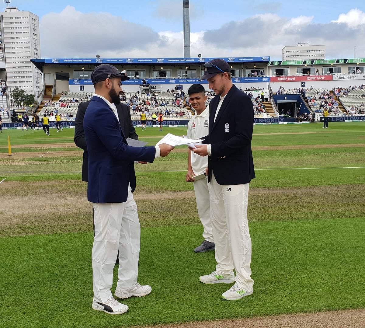 இங்கிலாந்து பேட்டிங்: கோலியின் அணித்தேர்வில் சில ஆச்சர்யங்கள்!