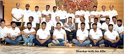 உதவி இயக்குனர்கள் கூடிக் கொண்டாடிய "ஷங்கர் - 25" 