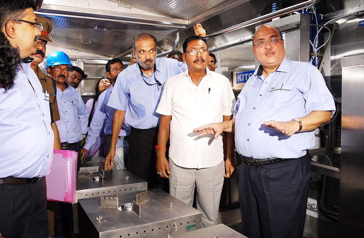 மத்திய அமைச்சர் ராஜென் கோஹைன் மீதான பாலியல் வன்கொடுமை புகார் திரும்ப பெறப்பட்டதால் சர்ச்சை நீடிப்பு