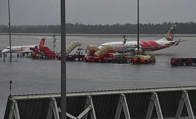 கனமழை காரணமாக நான்கு நாட்களுக்கு மூடப்பட்ட கொச்சி விமான நிலையம் 