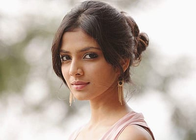 கார்த்திக் சுப்புராஜ் படத்தில் ரஜினிக்கு ஜோடியாக நடிக்கவுள்ள மலையாள நடிகை! (படங்கள்)