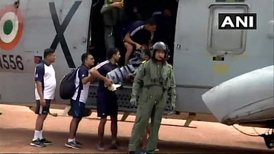 கேரளா வெள்ளம்: 10,000 பேரை பத்திரமாக வெளியேற்றியுள்ளதாக என்டிஆர்எஃப் தகவல்