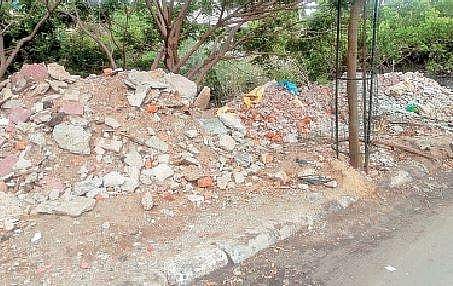 அகமும் புறமும்... 