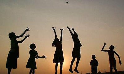 மூன்று மனைவிகள்; 15 குழந்தைகள்..இன்னும் வேண்டுமாம்! - உ.பியில் ஒரு விநோத குடும்பம்