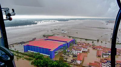 தத்தளிக்கும் கேரளா