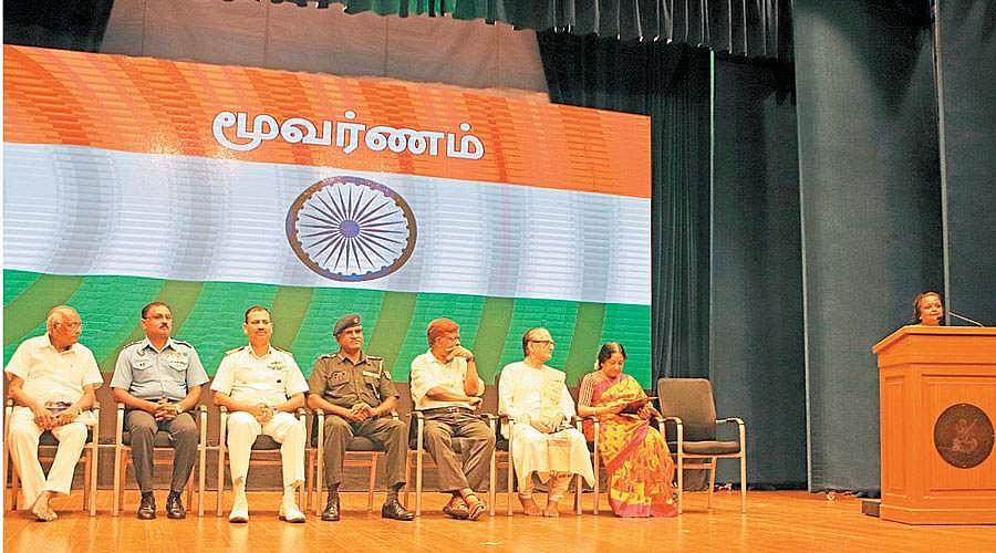 தேசத்தலைவர்களின் வரலாறு சொல்லும் மூவர்ணம்!