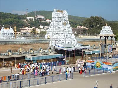 நகை விபரங்களை ஒப்படைக்க 4 வார காலக்கெடு: திருப்பதி தேவஸ்தானத்திற்கு உயா்நீதிமன்றம் உத்தரவு 