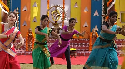 கஜினிகாந்த் படத்தின் சில நிமிட காட்சிகள்