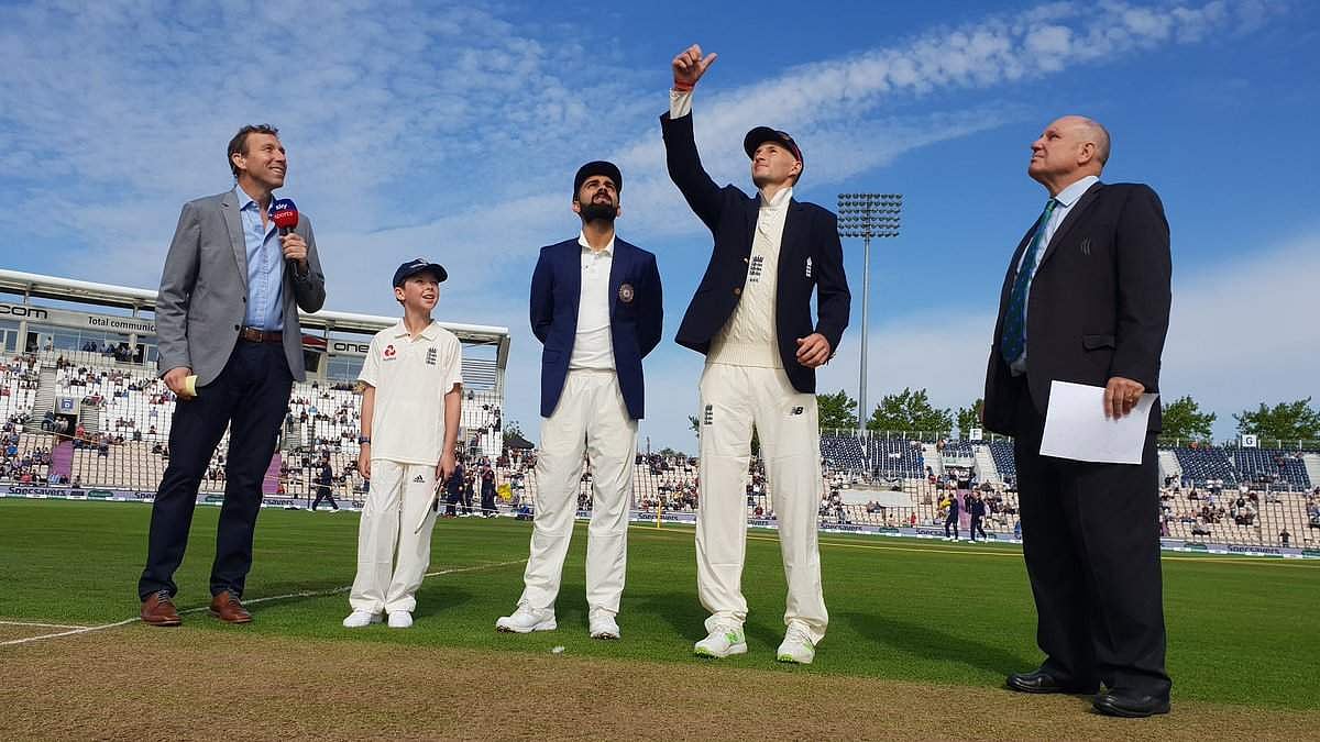 டெஸ்ட்: இங்கிலாந்து பேட்டிங்! இந்திய அணியில் மாற்றமில்லை!