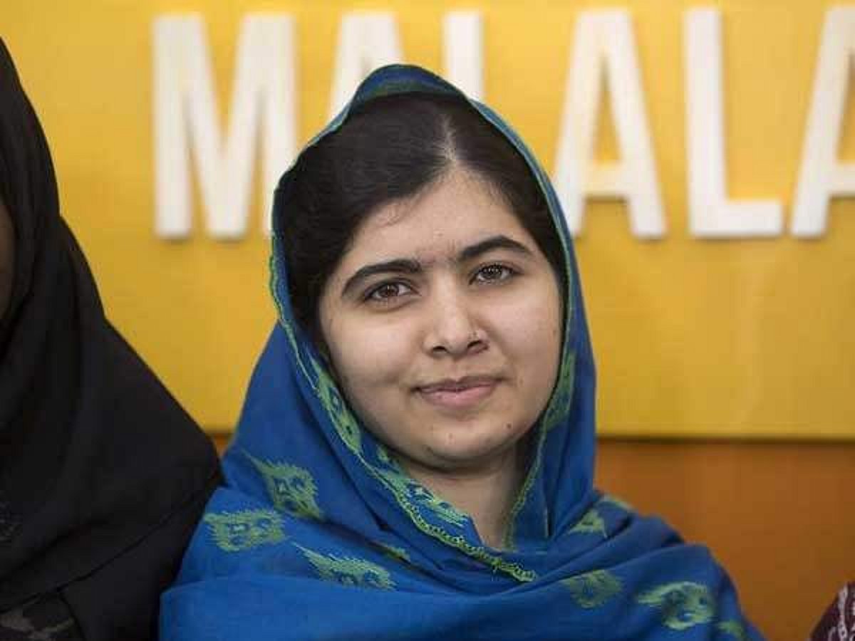 பாகிஸ்தானில் 12 பள்ளிகளுக்கு தீ வைப்பு: மலாலா கடும் கண்டனம்