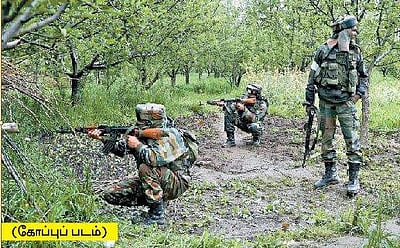 காஷ்மீரில் துப்பாக்கி சண்டை: 2 தீவிரவாதிகள் சுட்டுக்கொலை