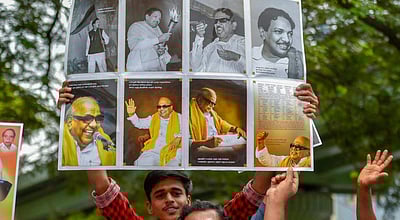 மெரினாவில் கருணாநிதிக்கு இடம் கோரிய வழக்கில் காலை 8.30 மணிக்கு தீர்ப்பு!