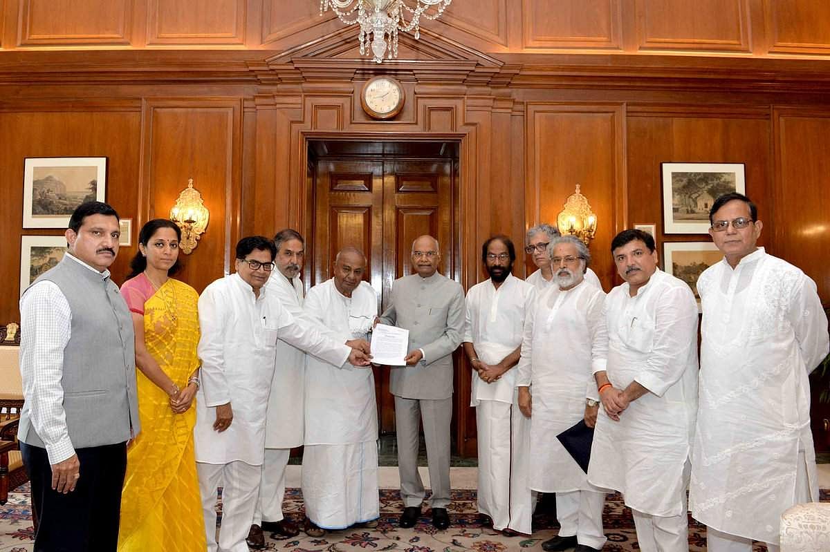 என்ஆர்சி விவகாரம்: குடியரசுத் தலைவருடன் எதிர்க்கட்சிகள் குழு சந்திப்பு