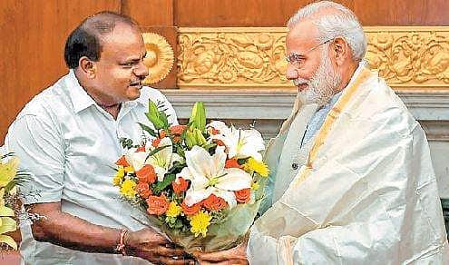 மேக்கப்பால் தான் மோடி ஜொலிக்கிறார்: கர்நாடக முதல்வர் குமாரசாமி