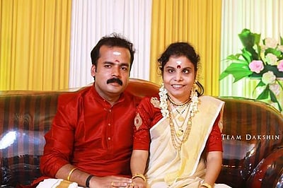 பாடகி வைக்கம் விஜயலட்சுமிக்கு அக்டோபரில் திருமணம்!