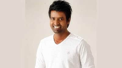 சிக்ஸ் பேக்கில் மாஸ் காட்டும் காமெடி நடிகர்