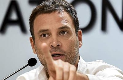 பணக்காரர்களுக்கு ஆதரவாக கொண்டு வரப்பட்ட பணமதிப்பிழப்பு நடவடிக்கை: ராகுல் விமர்சனம்  