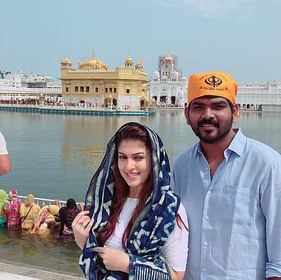 பொற்கோவிலுக்குச் சென்று வழிபட்ட நயன்தாரா விக்னேஷ் ஜோடி! (விடியோ)
