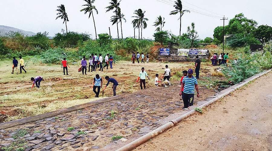 உதவி தேவையா... நாங்க இருக்கோம்...!