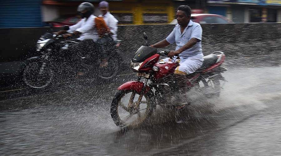 பஞ்சாப், ஹரியானா, சண்டிகரில் தொடர்ந்து பெய்து வரும் கனமழை: ரெட் அலர்ட்