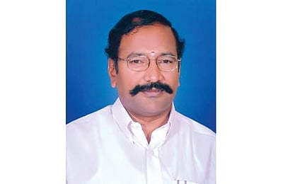 நிலக்கரி தட்டுப்பாடு: மத்திய எரிசக்தித் துறை அமைச்சரை இன்று சந்திக்கிறார் அமைச்சர் பி.தங்கமணி