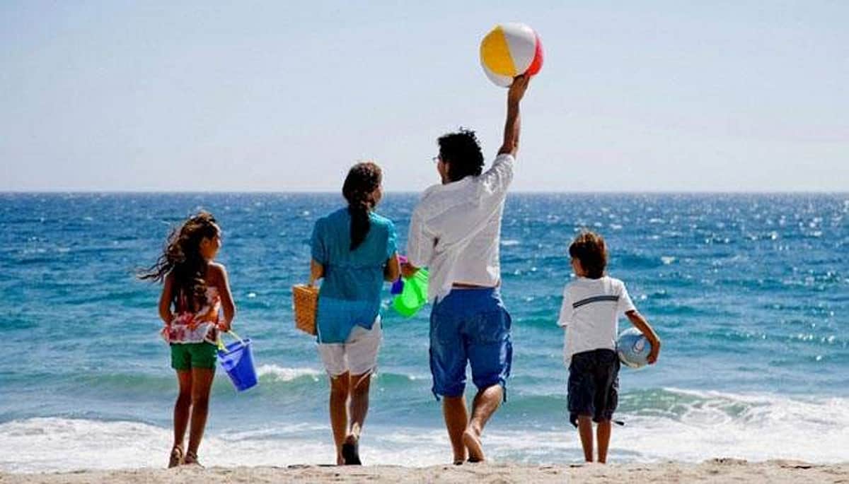 லீவ் கிடைச்சா டூர் கிளம்பற ஆளா நீங்க? போட்டி உங்களுக்காகத் தான்? பதில் சொல்லுங்கள், பரிசை வெல்லுங்கள்!