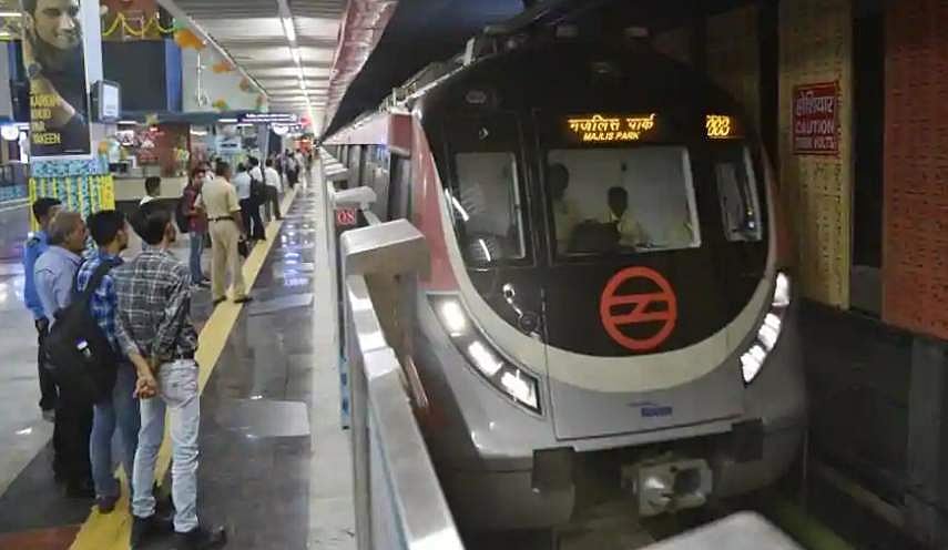 டெல்லி மெட்ரோ ரயில் நிலையத்தில் அதிகரித்து வரும் தற்கொலை முயற்சிகள்!