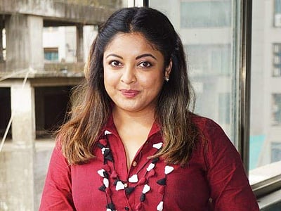 இயக்குனர் ஆடை அவிழ்க்கச் சொன்னால் அதைக்கூட படைப்பூக்கம் என்று மழுப்பும் சினிமா உலகம்!