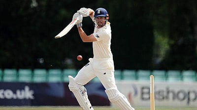 டெஸ்ட் தொடருக்குப் பிறகு சர்வதேச கிரிக்கெட்டிலிருந்து ஓய்வு பெறவுள்ளார் அலாஸ்டர் குக்!