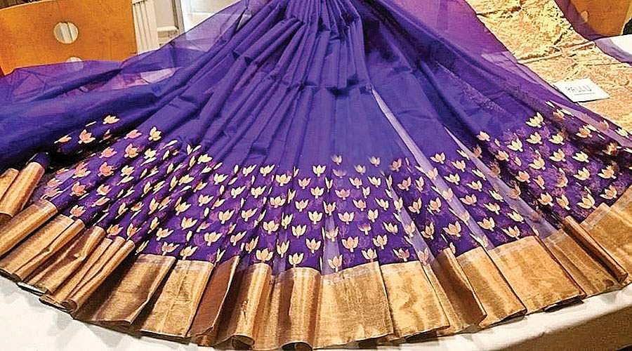 என்றும் இளமையான சந்தேரி சேலைகள்!