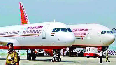 பிளஸ் டூ முடித்தவர்களுக்கு வேலை வேண்டுமா..? அழைக்கிறது ஏர் இந்தியா...!