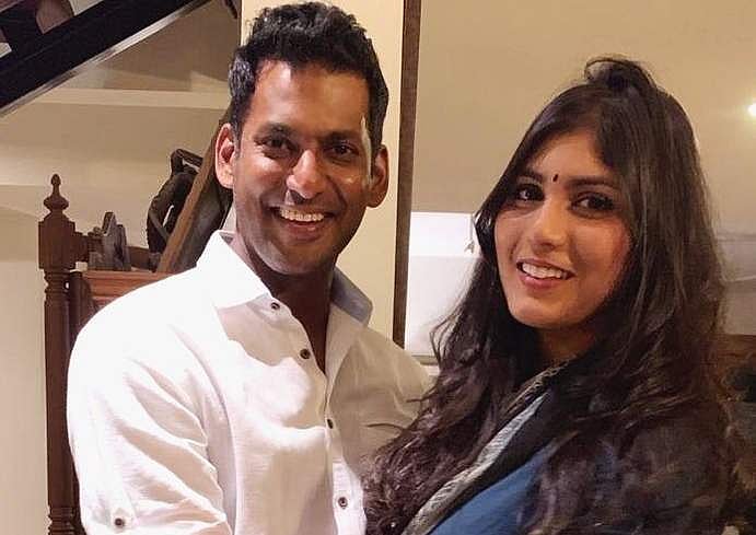 தெலுங்கு நடிகை அனிஷாவைத் திருமணம் செய்யவுள்ளார் விஷால்: அதிகாரபூர்வ அறிவிப்பு! (படங்கள்)