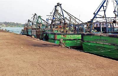 ராமேஸ்வரம் மீனவர்கள் 16 பேர் கைது!
