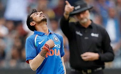 சாஹல் 6 விக்கெட்டுகளை வீழ்த்தி அசத்தல்: இந்திய அணிக்கு 231 ரன்கள் இலக்கு!