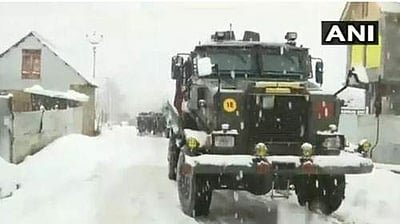 ஜம்மு-காஷ்மீரில் 2 தீவிரவாதிகள் சுட்டுக் கொலை