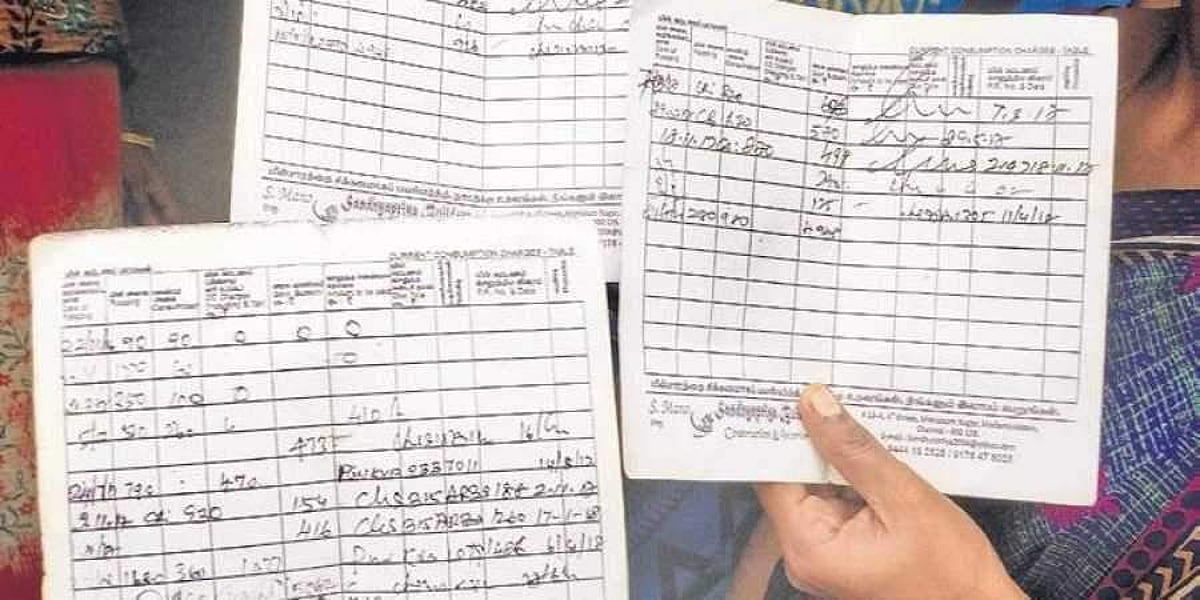 இதற்குப் பெயர்தான் எலக்ட்ரிக் ஷாக்கோ.. உத்தரப்பிரதேச குடிமகனுக்கு நேர்ந்த கொடுமை