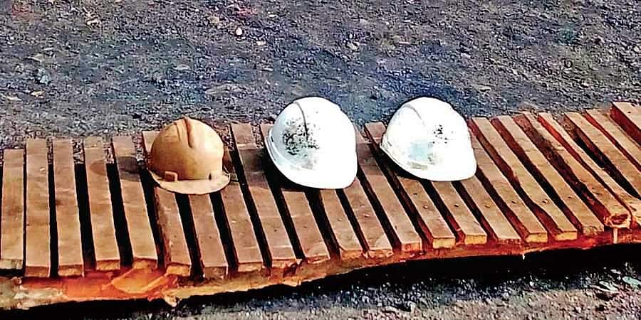 நம்பிக்கை இழந்துவிட்டோம்; உடலையாவது மீட்டுக் கொடுங்கள்.. 15 குடும்பங்களின் கண்ணீர் கோரிக்கை