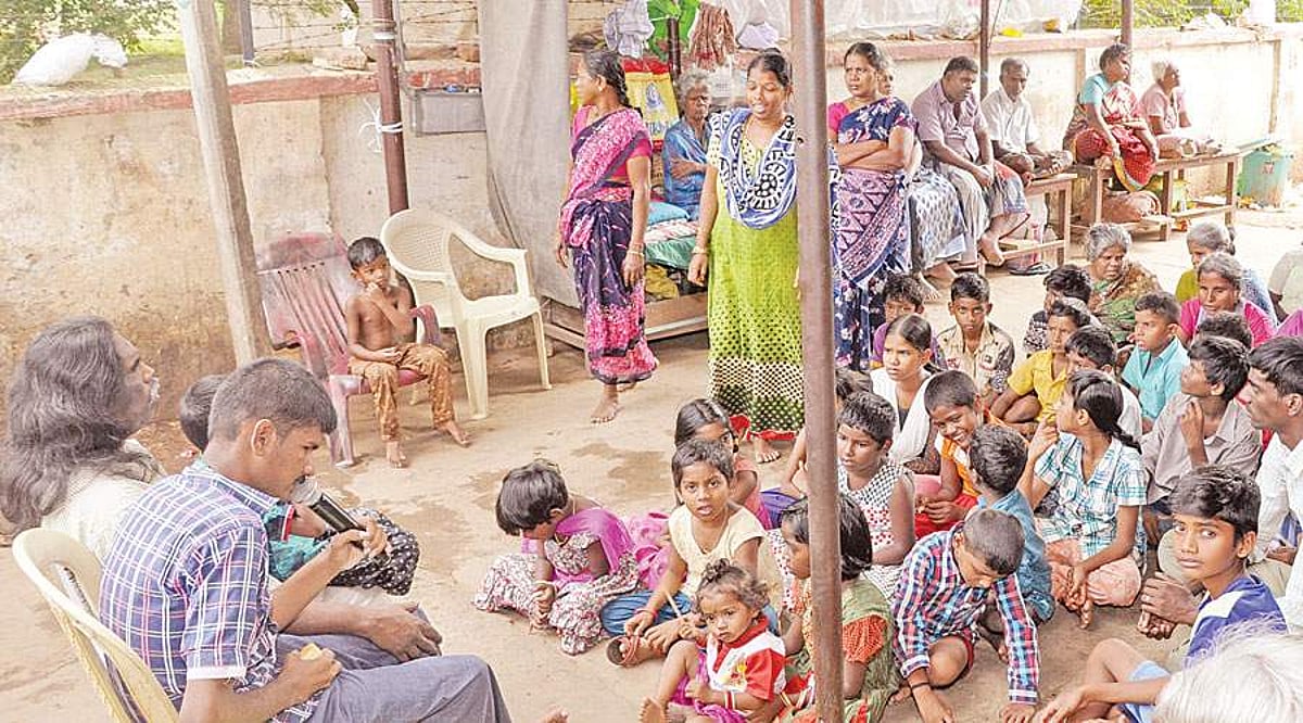 இசைக்குழு மூலம் சேவை!