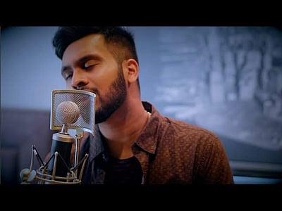 அசல் பாடல்களை மிஞ்சும் குரல்கள்! இது ஒரு ‘கவர்’ ஸ்டோரி