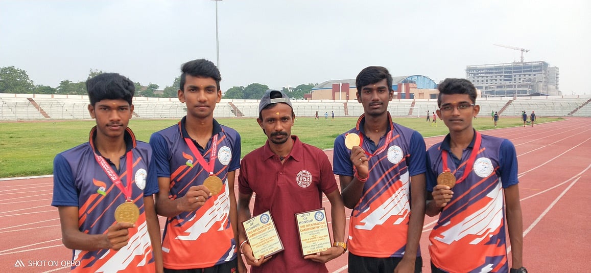 தடகளப் போட்டியில் தங்கப் பதக்கம்!