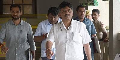 டி.கே.சிவகுமாரின் நீதிமன்றக் காவல் அக்., 15 வரை நீட்டிப்பு: விசாரணை நடத்தவும் நீதிமன்றம் அனுமதி