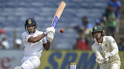 மயங்க் அகர்வால் அபார சதம்: முதல் நாளில் தனது பலத்தை மீண்டும் நிரூபித்த இந்திய அணி!