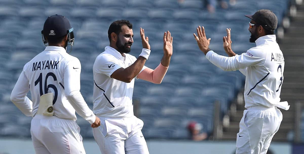 அசத்தும் இந்திய அணியின் பந்துவீச்சு: தொடர்ந்து தடுமாறும் தென் ஆப்பிரிக்க அணி!