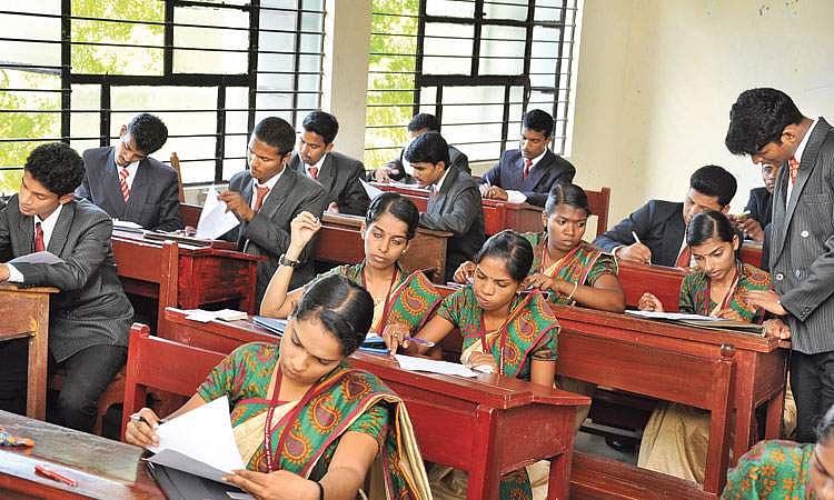 ஒரு படிப்பு... மூன்று விதமான வேலைவாய்ப்பு!