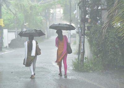 தமிழகத்தில் அடுத்த 4 நாட்களுக்கு படிப்படியாக மழை அதிகரிக்கும்: சென்னை வானிலை ஆய்வு மையம்